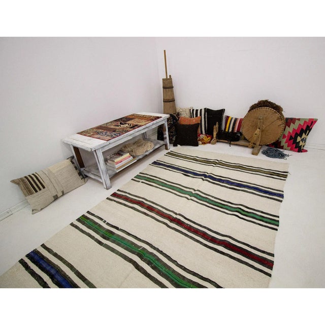 Vintage Striped Hemp Kilim Rug-4′11″ × 9′ For Sale In Los Angeles - Image 6 of 7