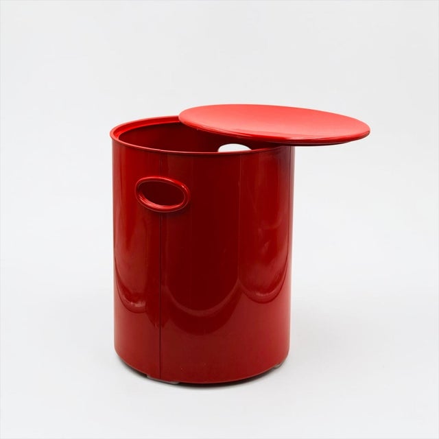 Red Plastic Laundry Basket and Stool from Gedy, Italy, 1970s For Sale - Image 14 of 14