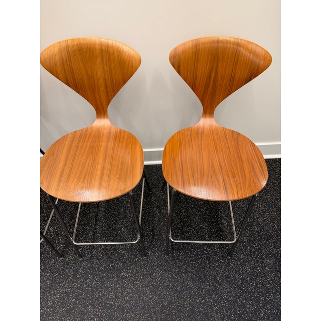 Norman Cherner Walnut Barstools With Metal Legs (Set of 4, Cherner Company) For Sale - Image 4 of 17