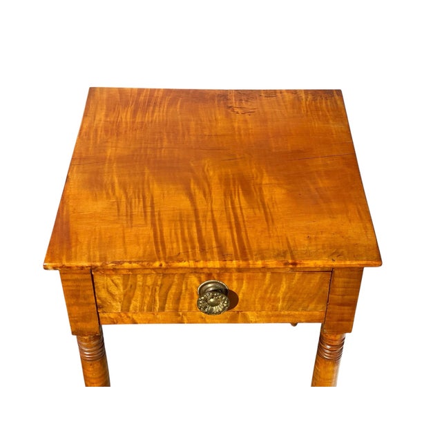 Early 19th Century Antique 19th Century Sheraton New England Tiger Maple Work Table / Nightstand For Sale - Image 5 of 12
