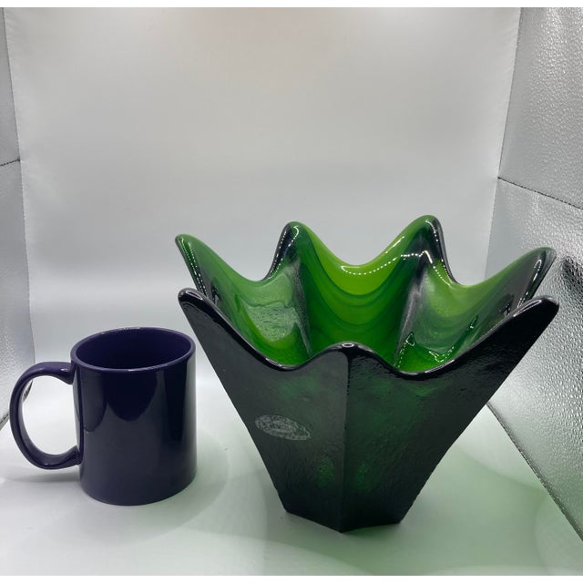 Mid-Century Modern Blenko Emerald Green 7 Point Star Bowl – With Original Label For Sale - Image 15 of 15