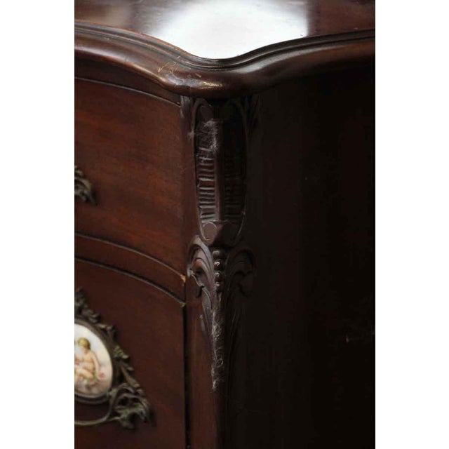 20th Century Queen Anne Mahogany Tall Dresser For Sale - Image 9 of 12
