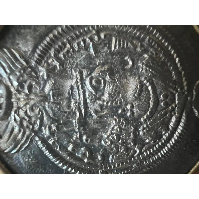Mid 20th Century Elizabeth Locke Silver Sasanian Roman Coin Sea Pearl 18k Gold Frame Pin or Brooch For Sale - Image 5 of 9