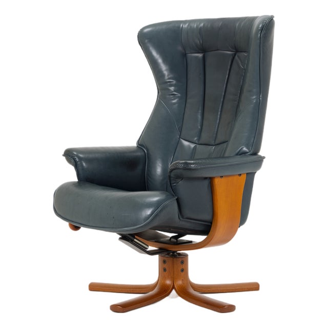 Vintage Scandinavian Adjustable Leather Lounge Chair from Hjellegjerde Møbler, 1980s For Sale