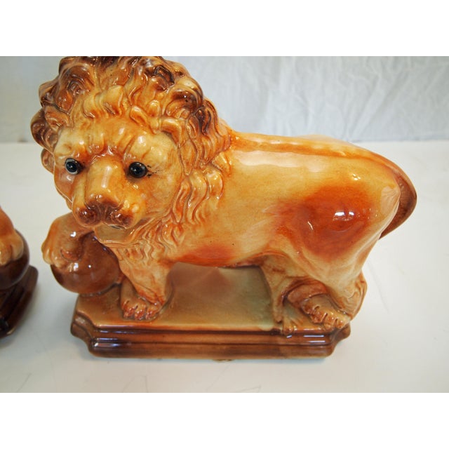 English English Staffordshire Pottery Lions - A Pair For Sale - Image 3 of 6