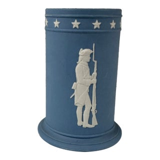 Wedgwood Blue Jasperware Patriot Spill Vase Vessel For Sale