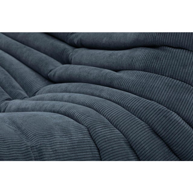 Togo Lounge Chair and Pouf in Grey Corduroy by Michel Ducaroy for Ligne Roset, 1973, Set of 2 For Sale - Image 15 of 18