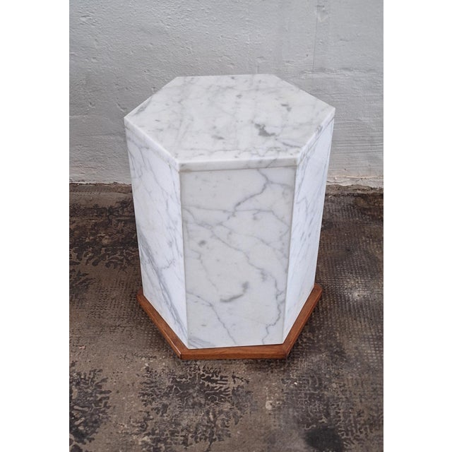 Gray Italian Hexagonal Carrara Marble Monolith Pedestal Side Table, 1990s For Sale - Image 8 of 13