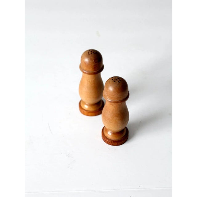 Mid-Century Modern Vintage Wooden Salt and Pepper Shakers For Sale - Image 3 of 8
