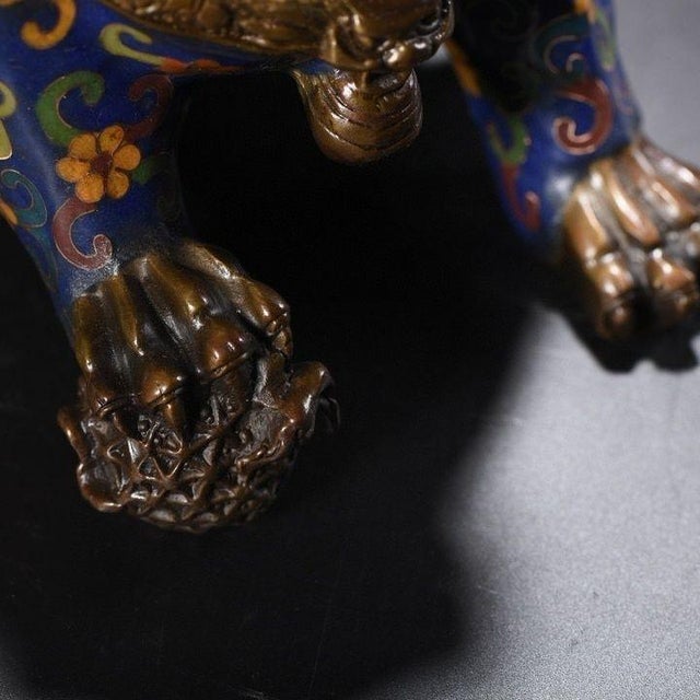 Metal Pair of Vintage Cloisonné Enamel Guardian Lions – Gilt Bronze Foo Dogs, Blue Ground For Sale - Image 7 of 9