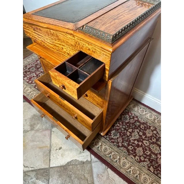 William IV 19th Century William IV Walnut & Leather Satinwood Davenport Antique Desk For Sale - Image 3 of 11