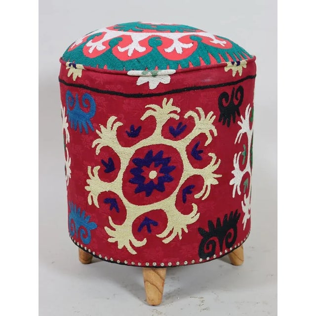 1950s Vintage Oriental Stool with Suzani Upholstery, 1950s For Sale - Image 5 of 11