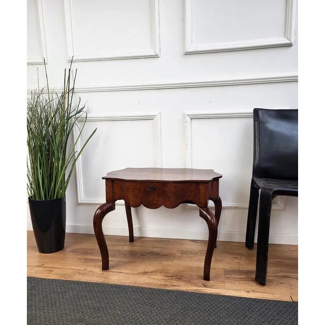 Italian Neoclassical Walnut Inlay Marquetry Spider Coffee or Side Table, 1950s For Sale - Image 6 of 9