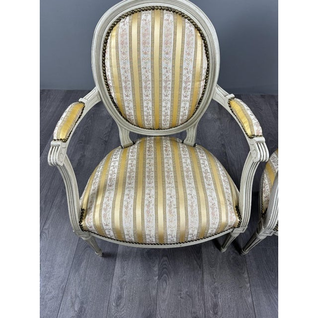 20th Century Louis XVI Medallion Armchairs with Ottoman, Set of 3 For Sale - Image 10 of 13