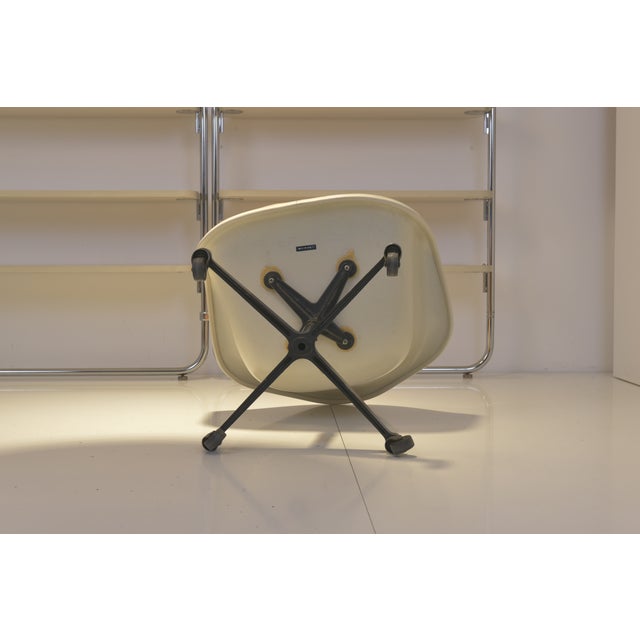 Swivel Armchair by Charles and Ray Eames for Miller Collection, 1970s For Sale - Image 10 of 11