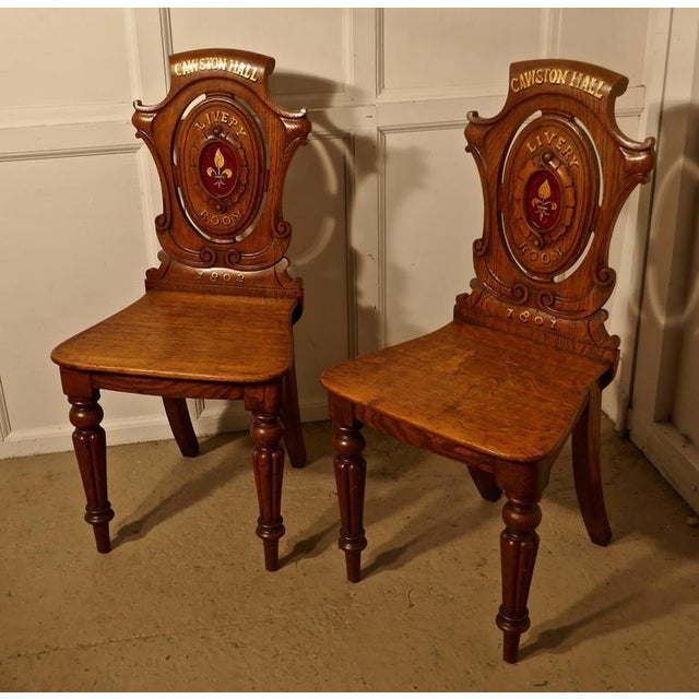 Early 19th Century Golden Oak Hall Chairs, Set of 2 For Sale - Image 3 of 5