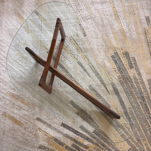 1960s Adrian Pearsall Attributed Sculptural Walnut Coffee Table With Freeform Amoeba Glass Top For Sale - Image 9 of 9