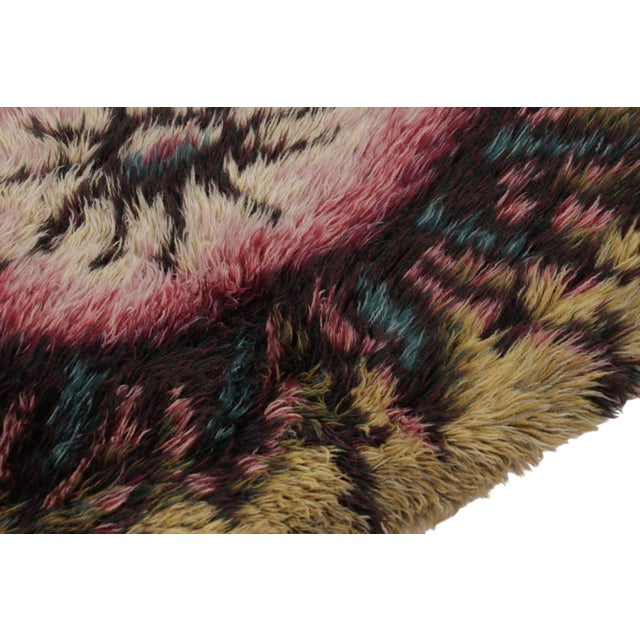 Mid-Century Modern Vintage Swedish Rya Rug With Vibrant Scandinavian Medallion - Rug & Kilim For Sale - Image 3 of 7