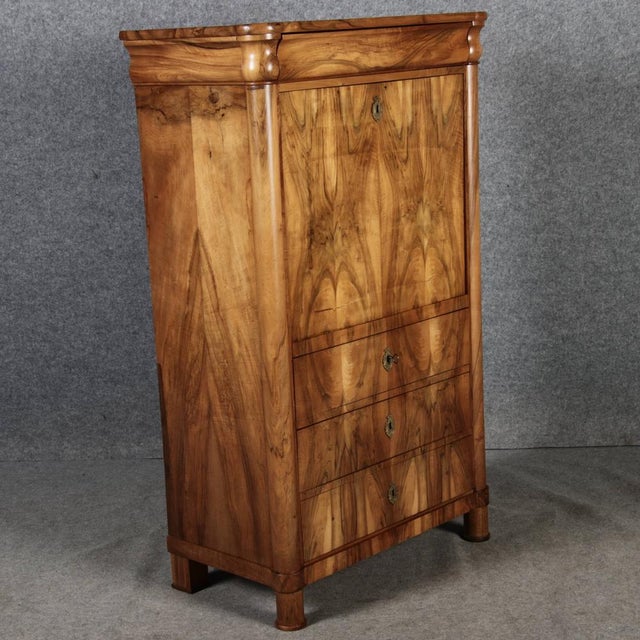 Small Antique Louis Philippe Secretaire in Walnut, 1840 For Sale - Image 13 of 18