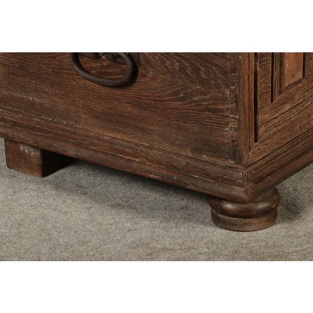 Wood Antique Small Baroque Chest in Oak, 1750 For Sale - Image 7 of 18