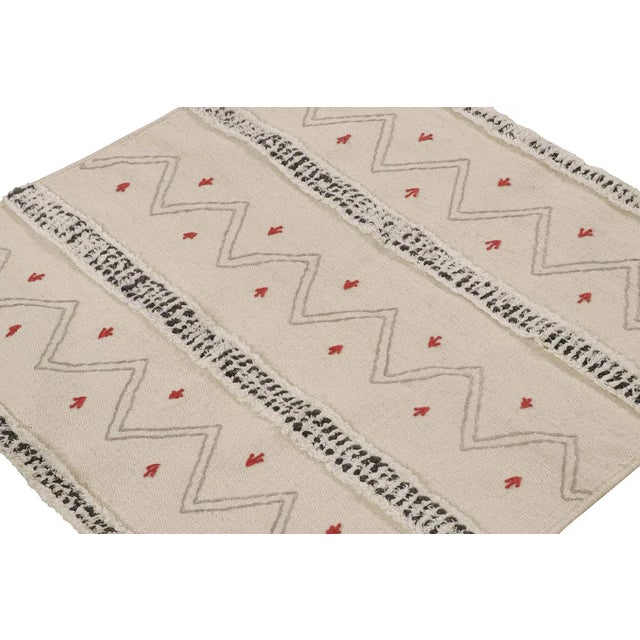 This 3x3 flatweave is a grand new entry to Rug & Kilim’s repertoire of contemporary kilims. Handwoven in wool. On the...