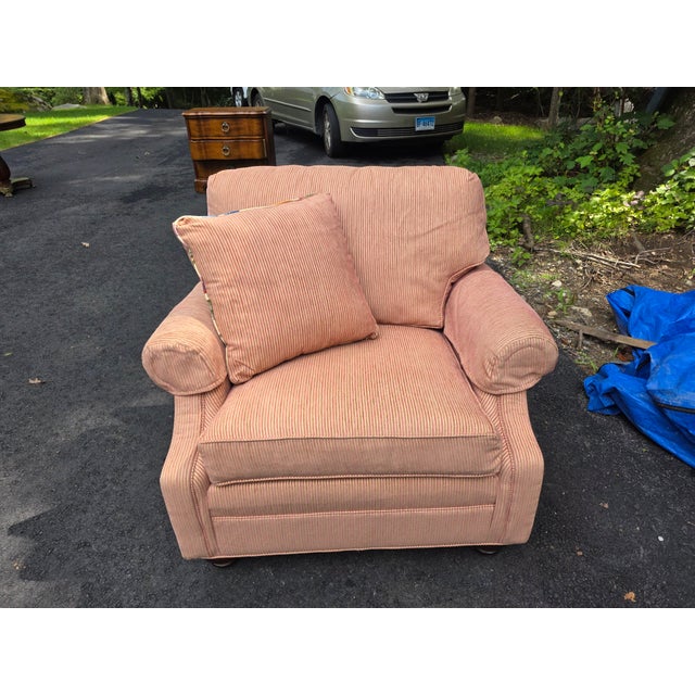 Ethan Allen Ethan Allen Transitional Style Fully Upholstered Arm Chair With Matching Ottoman For Sale - Image 4 of 7