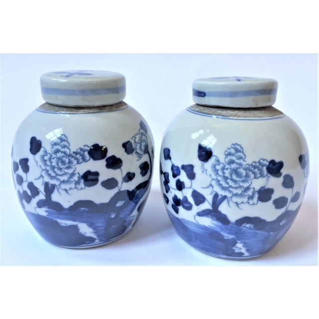 2020s Contemporary Chinoiserie Ginger Jars With Chrysanthemums - a Pair For Sale - Image 5 of 9