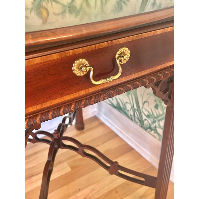 Brown Late 20th Century Sherrill Furniture Mahogany Pembroke Drop-Leaf Side Table – Traditional Federal Style With Brass Hardware For Sale - Image 8 of 14