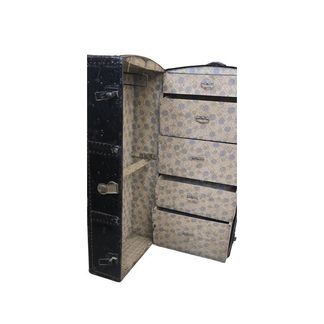 Metal Vintage Steamer Trunk, 1940s For Sale - Image 7 of 17