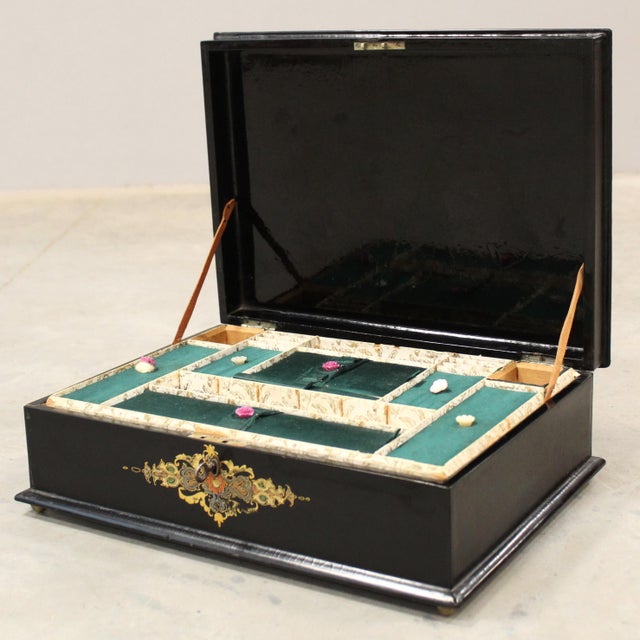 19th Century Napoleon III Lacquered and Painted Casket Box For Sale - Image 4 of 16