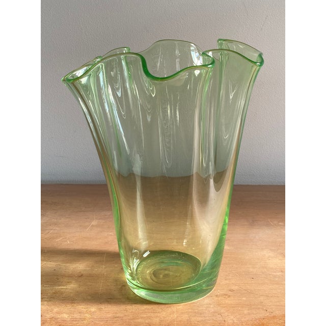 Mid-Century Italian Fazzoletto Green Murano Glass Vase For Sale - Image 10 of 13