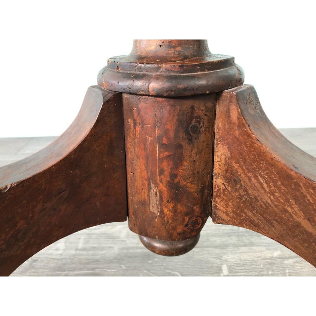 Antique floor coat rack in walnut Era 19th century with stem and turned hangers