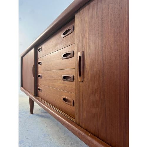 Danish Teak Sideboard by H.P. Hansen For Sale - Image 3 of 11