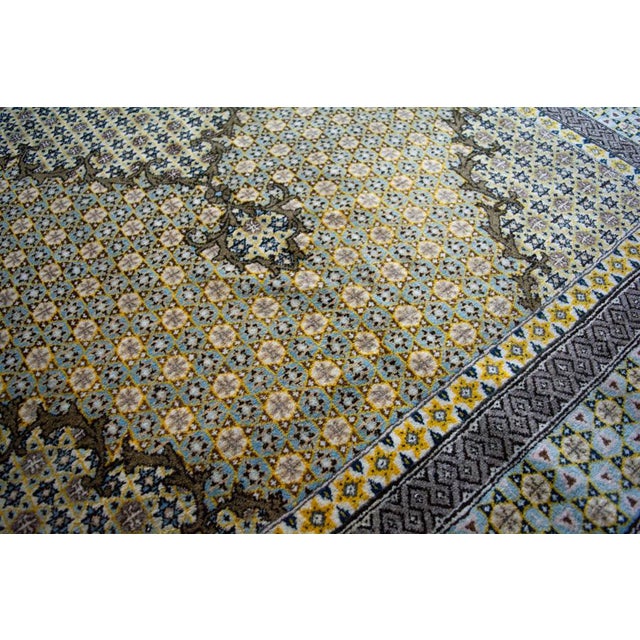 Gold Vintage Medallion Floral Gold Beige Hand-Knotted Wool Rug - 4’7” X 6’10” For Sale - Image 8 of 10