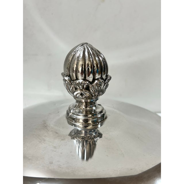 Metal Vintage Silverplate Ice Bucket With Glass Liner – English Silver Mfg. Corp. For Sale - Image 7 of 12