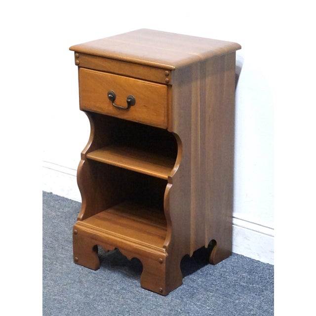 Abernathy Furniture Co. Solid Hard Rock Maple Early American 16" Open Cabinet Nightstand For Sale - Image 4 of 12