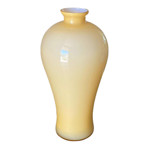 J. Robert Scott Hand Blown Venetian Glass Mei Ping Vase in Yellow Ochre