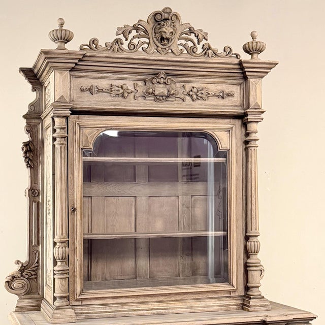 19th Century French Renaissance Revival Bookcase ~ Bibliotheque in Stripped Oak For Sale - Image 9 of 18