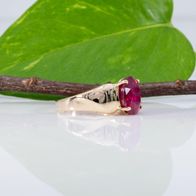 Metal 5.8Ct Madagascar Ruby Estate Ring in Solid 14k Gold – Oval, 11x9mm, Size 6.75 For Sale - Image 7 of 9