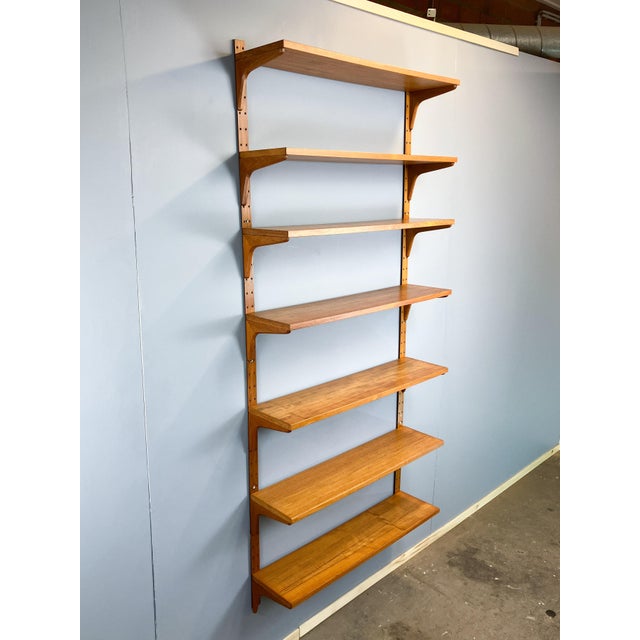 Mid-Century Modern Danish Wall Shelf in Teak with Aluminum Rails by Hansen and Guldborg, 1960s For Sale - Image 3 of 9
