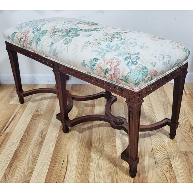 Antique French 19th C Louis XIV Style Carved Mahogany Large Window Bed Bench For Sale - Image 4 of 12