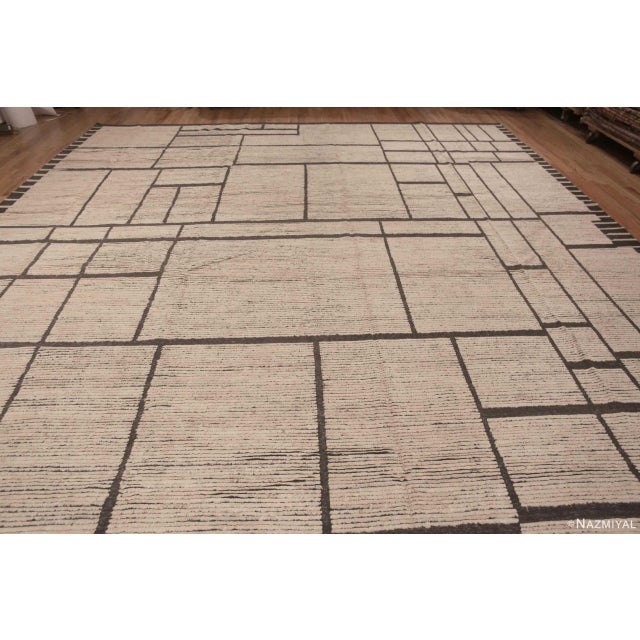 Beautiful Handmade Large Size Cream Color Background Artistic Geometric Design Modern Area Rug, Country Of Origin: Central...