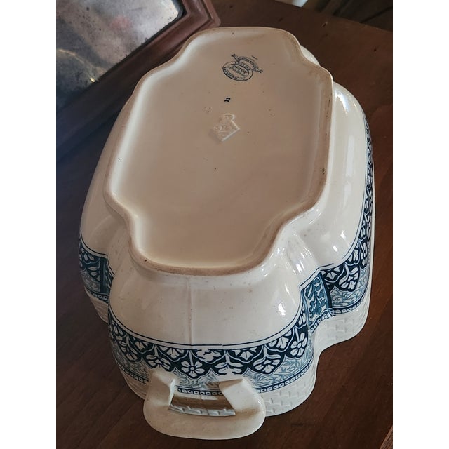 Large Antique French Square Bowl or Jardiniere from Le Grand Dépôt Emile Bourgeois, 19th Century For Sale - Image 16 of 18