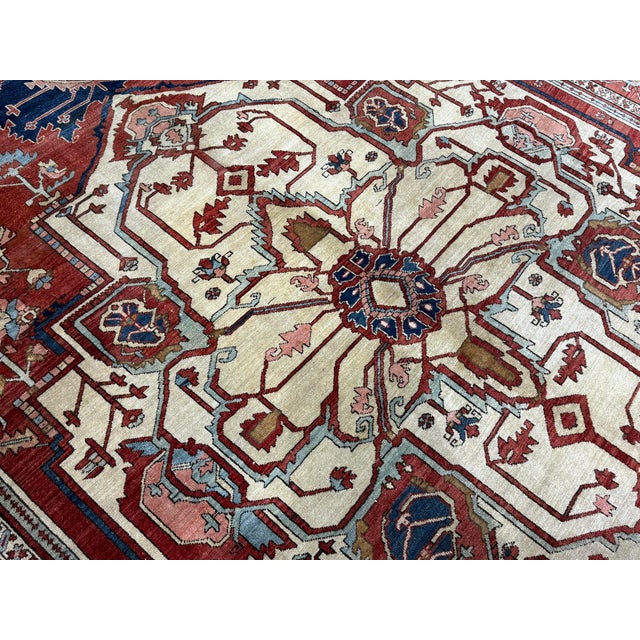 Antique Persian Serapi Rug 9'11" X 13’4" For Sale In New York - Image 6 of 15