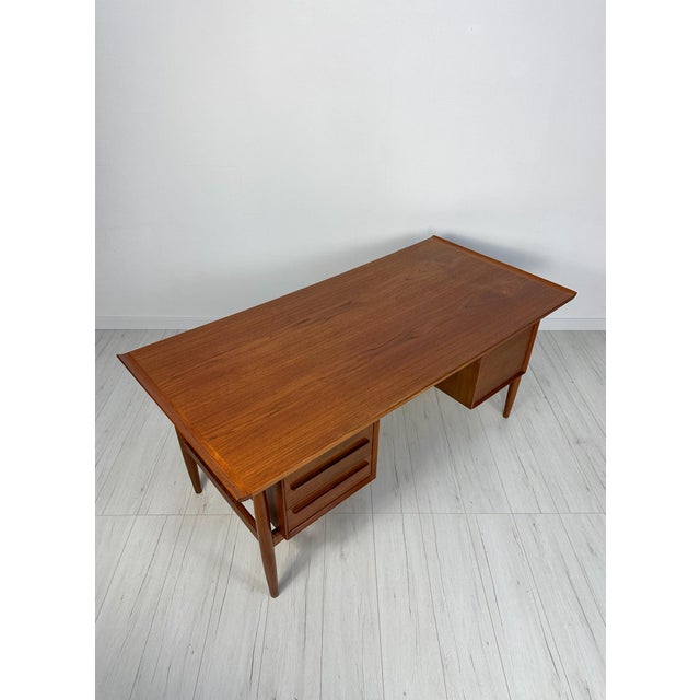 Mid-Century Modern Vintage Danish Mid-Century Teak Writing Desk by Arne Vodder for H.P. Hansen, 1960s For Sale - Image 3 of 15