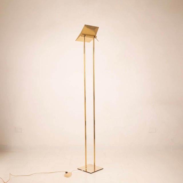 Stunning Concord model floor lamp designed and produced by Marco Zotta in the 80s in Italy. Entirely made of solid brass,...