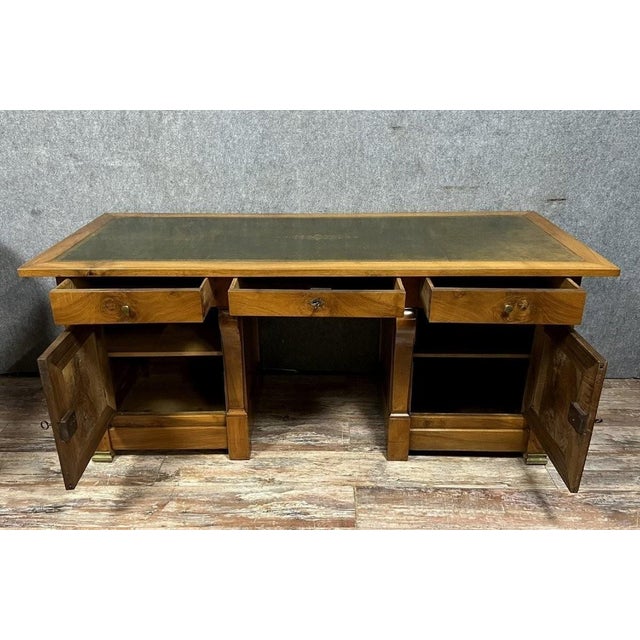 Mid-Empire Restoration Walnut Desk, 19th Century For Sale - Image 4 of 9