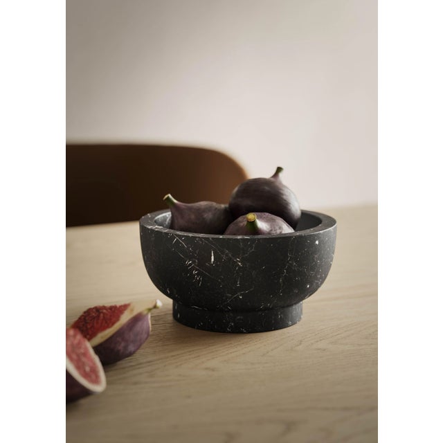 Modern Handcrafted Bowl in White Michelangelo Marble For Sale - Image 6 of 6