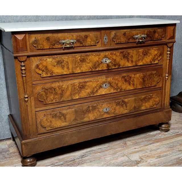 Napoleon III in Walnut and Burr Wood Chest of Drawers, 1850s For Sale - Image 4 of 8