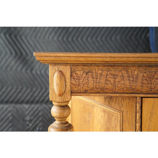 Wood Late 20th Century Jacobean Revival Quartersawn Oak Court Cupboard China Cabinet Hutch 59" For Sale - Image 7 of 13